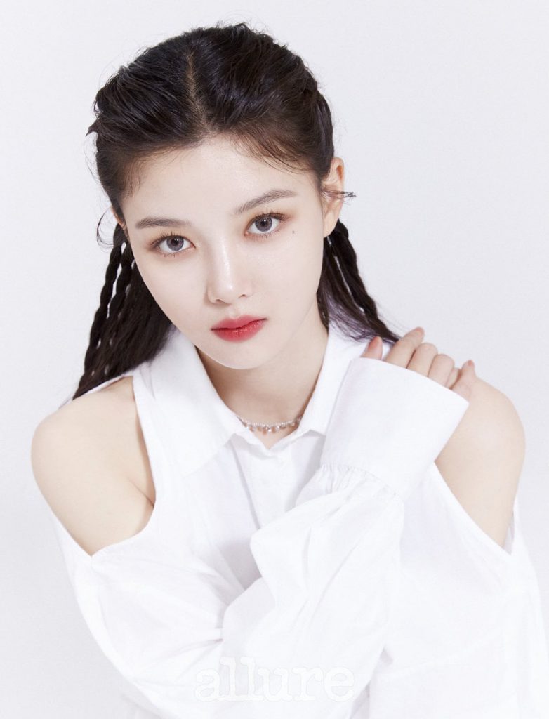 คิมยูจอง(Kim Yoo Jung) ประวัติดาราเกาหลี