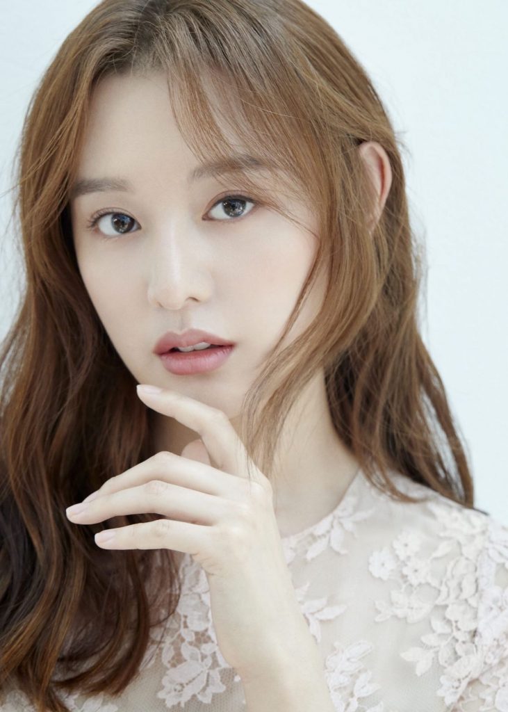 คิมจีวอน(Kim Ji Won) ประวัติดาราเกาหลี