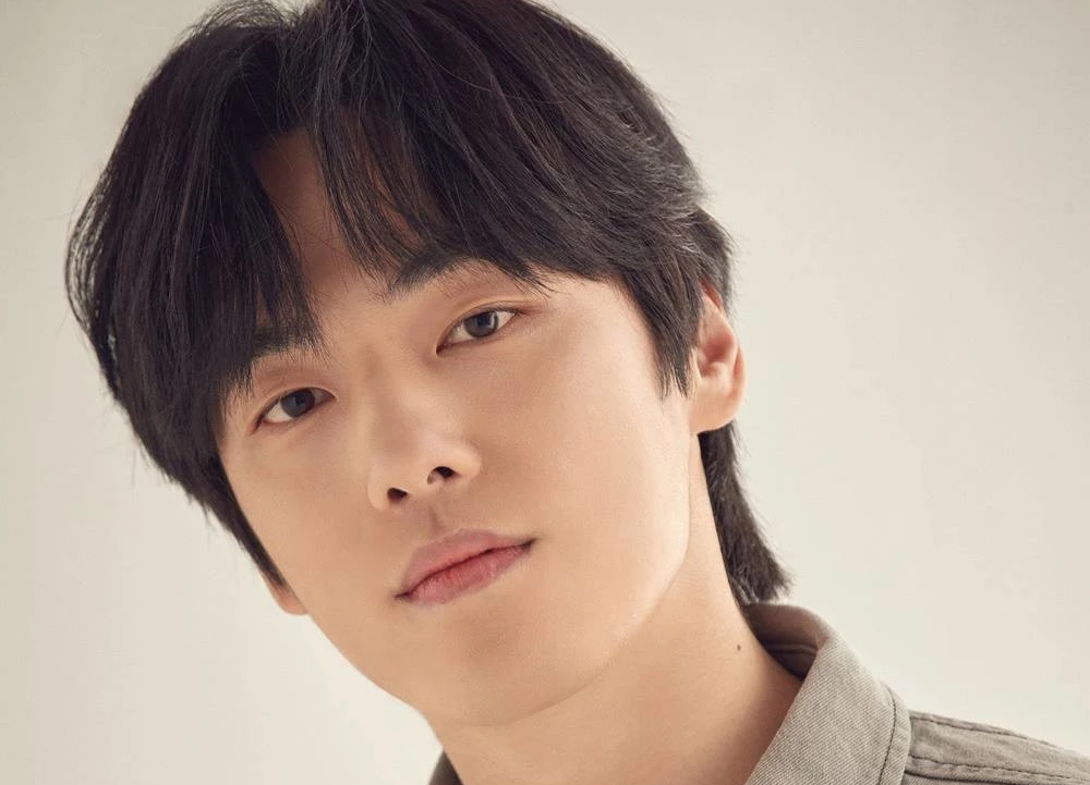 คิมจองฮยอน(Kim Jung Hyun) [1990] – ดาราเกาหลี