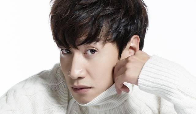 อีกวางซู (Lee Kwang Soo)