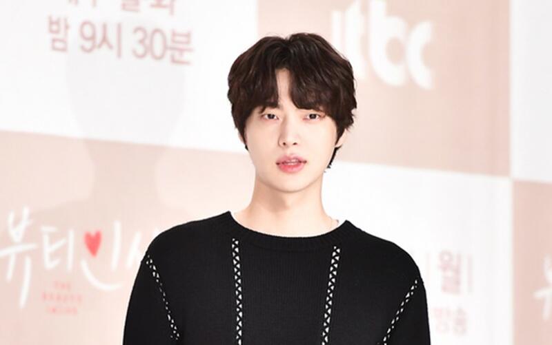 อันแจฮยอน(Ahn Jae Hyun)