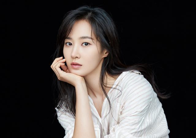 ควอนยูริ(Kwon Yuri) วง Girls ’Generation ดาราเกาหลี