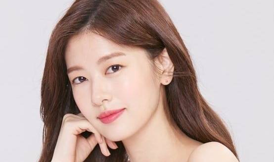 จองโซมิน(Jung So Min) กำลังพูดคุยรับบทนักแสดงนำหญิงในละครเรื่องใหม่ของนักเขียนพี่น้องตระกูลฮง