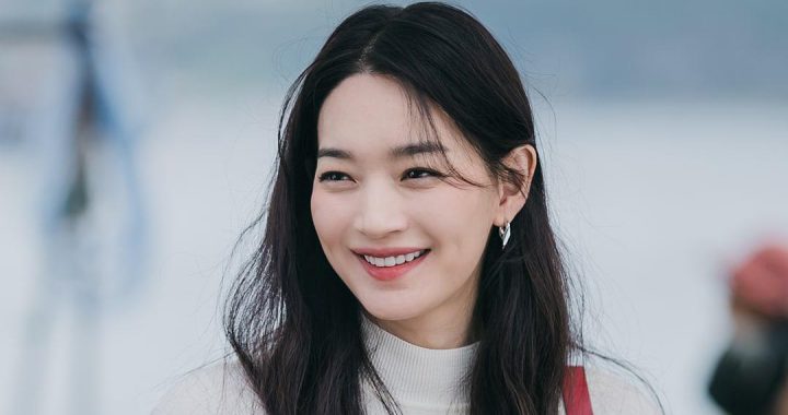 ชินมินอา(Shin Min Ah) เป็นผู้มาใหม่ในหมู่บ้านชายทะเลในละครโรแมนติกเรื่องใหม่ “Hometown Cha-Cha-Cha”