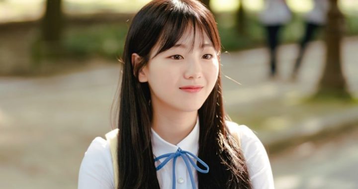 “School 2021” เผยภาพแรกของโชยีฮยอน(Cho Yi Hyun) ในบทบาทนำแสดงเป็นรักแรกของคิมโยฮัน(Kim Yo Han)