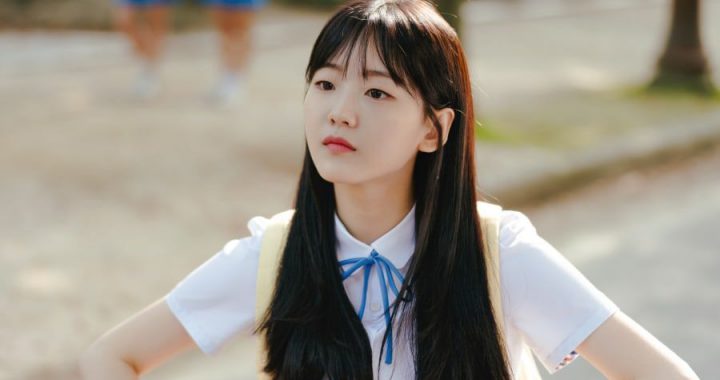 โชยีฮยอน(Cho Yi Hyun) พูดถึง “School 2021” และการแสดงคู่กับ คิมโยฮัน(Kim Yo Han), ชูยองอู(Chu Young Woo) และอีกมากมาย