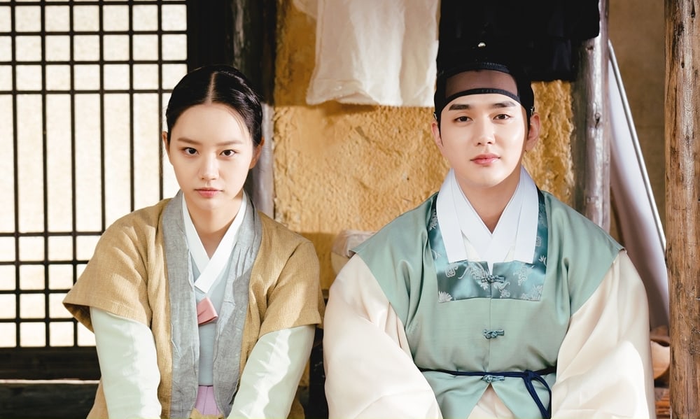 ยูซึงโฮ(Yoo Seung Ho) และฮเยริ(Hyeri) วง Girl's Day ตกหลุมรักกันในละครเรื่องใหม่ “Moonshine”