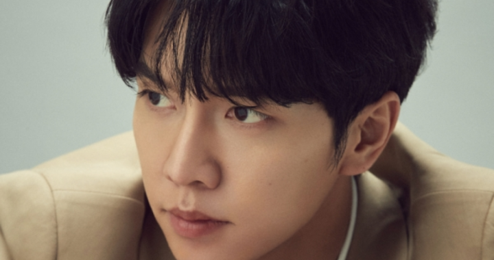 อีซึงกิ(Lee Seung Gi) ติดเชื้อโควิด-19 พร้อมส่งข้อความสร้างความมั่นใจให้แฟนๆ และภาพถ่ายในวัยเด็ก