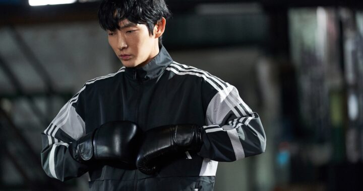 อีจุนกิ(Lee Joon Gi) อีจุนกิเป็นอัยการที่เก่งกาจและมุ่งมั่นในละครเรื่องใหม่ “Again My Life”