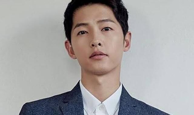 ซงจุงกิ (Song Joong Ki) ยืนยันว่าเขากำลังมีคนที่คบหาดูใจกันอยู่