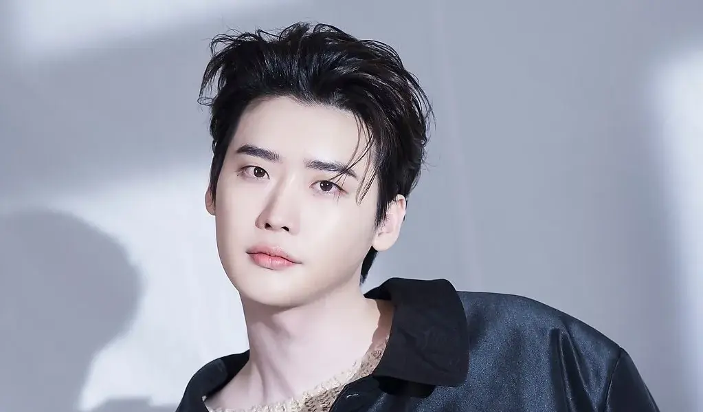 อีจงซอก(Lee Jong Suk)